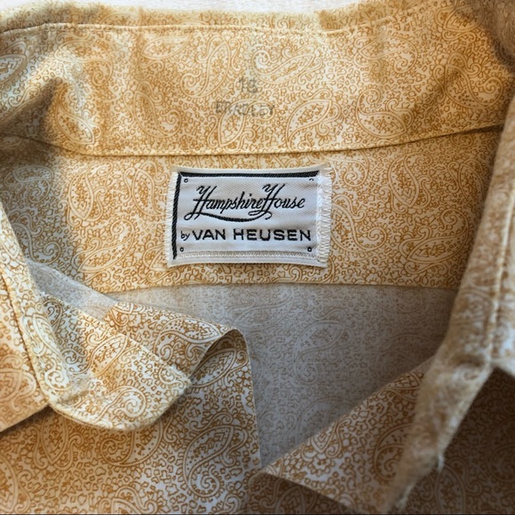 🦃 2/$20 🦃 Vintage | Van Heusen | short sleeve button down - Picture 2 of 4